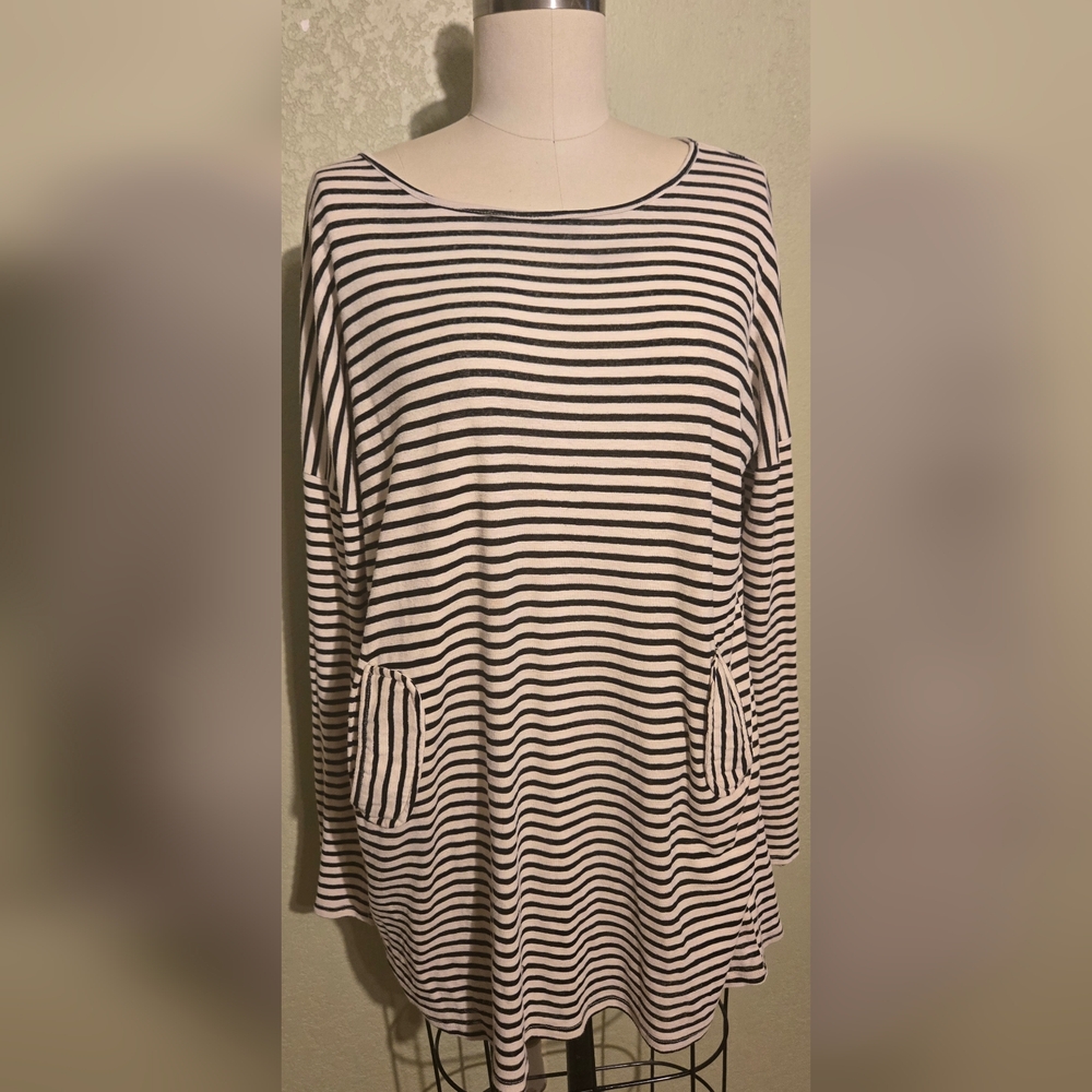My Story Black & Cream Striped Tunic W/ Pockets Size Large